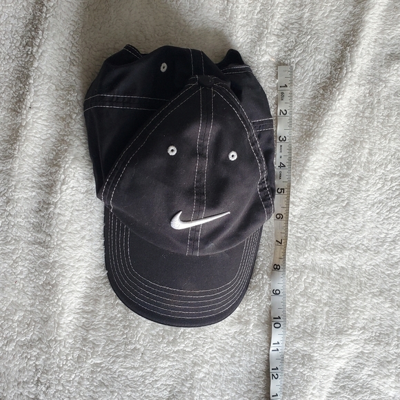 Nike Golf black hat cap adjustable one size fits most - Picture 7 of 8